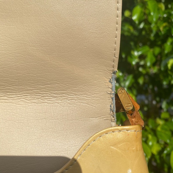 Louis Vuitton shoulder bag - Picture 6 of 16